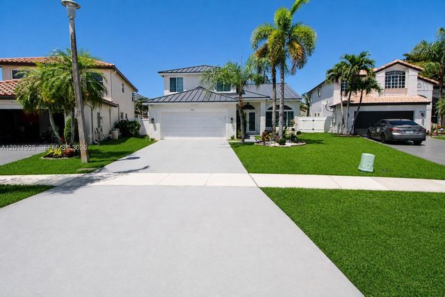 18083 SW 13th St, Pembroke Pines, FL 33029