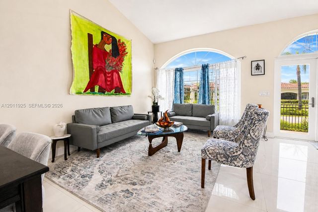 18083 SW 13th St, Pembroke Pines, FL 33029