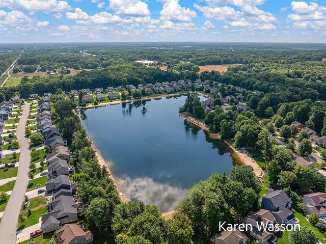 13485 Stafford Drive, Nunica, MI 49448