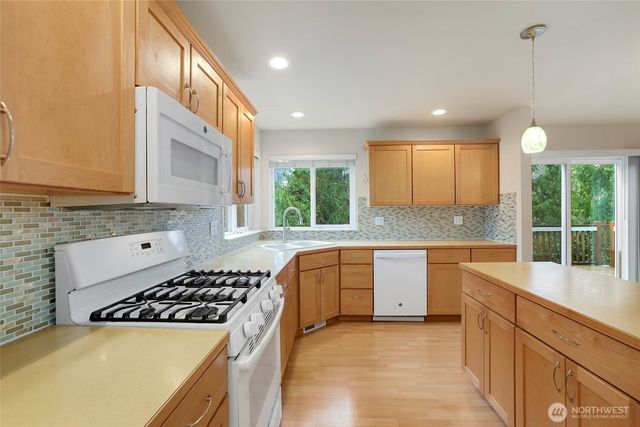 3221 Aspen Street SE, Port Orchard, WA 98366