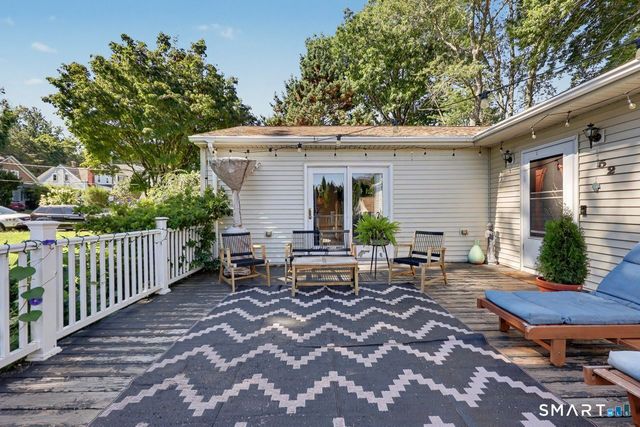 52 West Street, Shelton, CT 06484