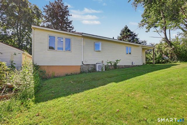 52 West Street, Shelton, CT 06484