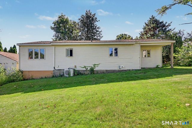 52 West Street, Shelton, CT 06484