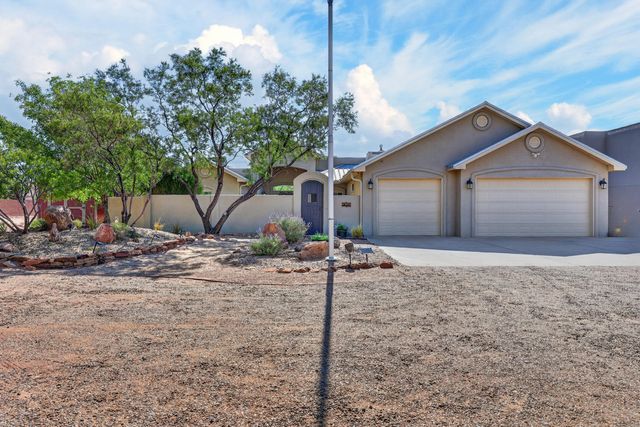 2624 Saltillo Road NE, Rio Rancho, NM 87144