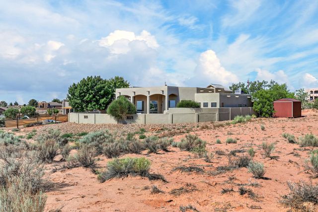 2624 Saltillo Road NE, Rio Rancho, NM 87144