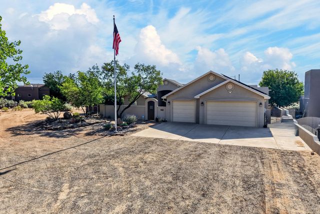 2624 Saltillo Road NE, Rio Rancho, NM 87144