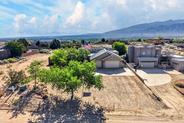 2624 Saltillo Road NE, Rio Rancho, NM 87144