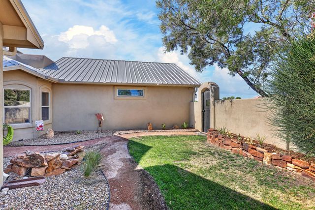 2624 Saltillo Road NE, Rio Rancho, NM 87144