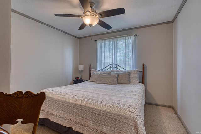 1899 W Kelly Road, Boonville, IN 47601