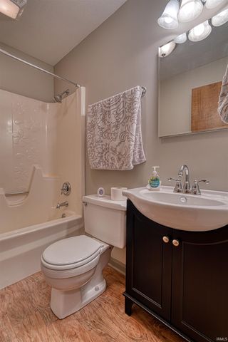 1899 W Kelly Road, Boonville, IN 47601