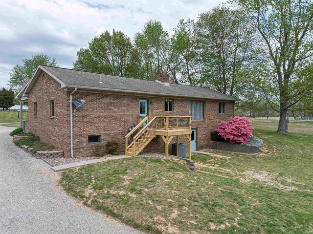 1899 W Kelly Road, Boonville, IN 47601