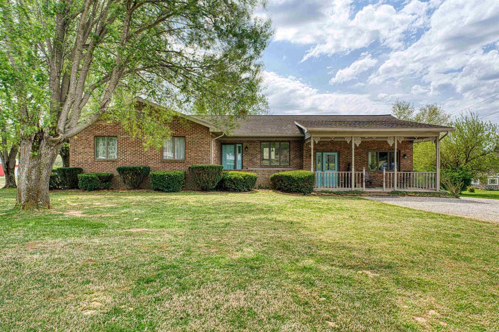 1899 W Kelly Road, Boonville, IN 47601