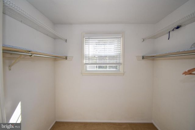 5 SANDY RIDGE DR, Doylestown, PA 18901