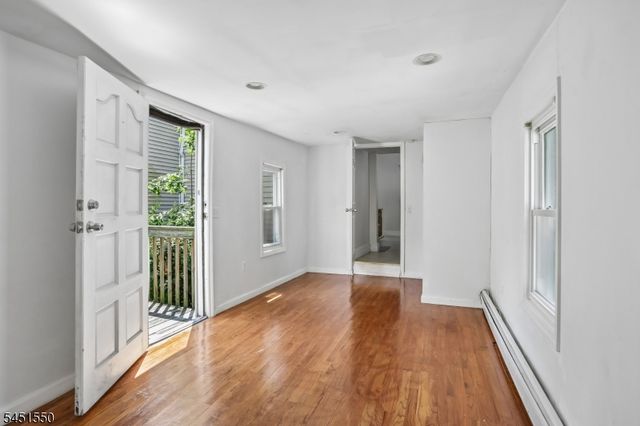 147 Phelps Ave 2, Englewood City, NJ 07631