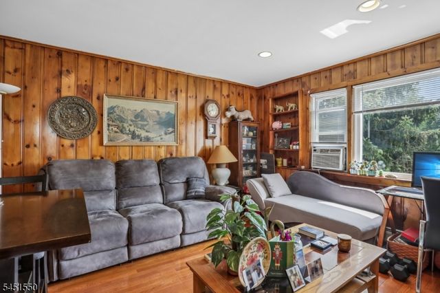 147 Phelps Ave 2, Englewood City, NJ 07631