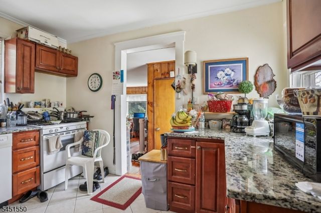 147 Phelps Ave 2, Englewood City, NJ 07631