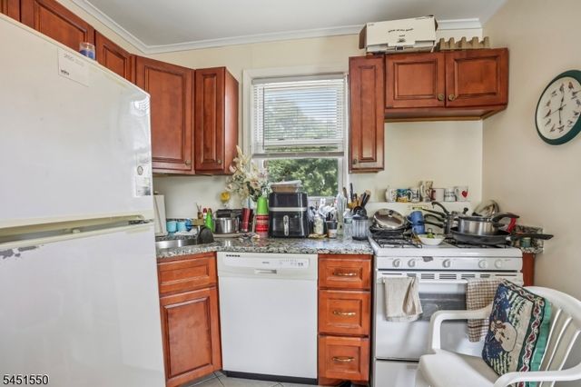 147 Phelps Ave 2, Englewood City, NJ 07631