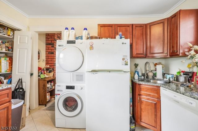 147 Phelps Ave 2, Englewood City, NJ 07631
