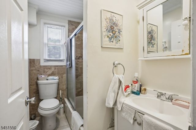 147 Phelps Ave 2, Englewood City, NJ 07631