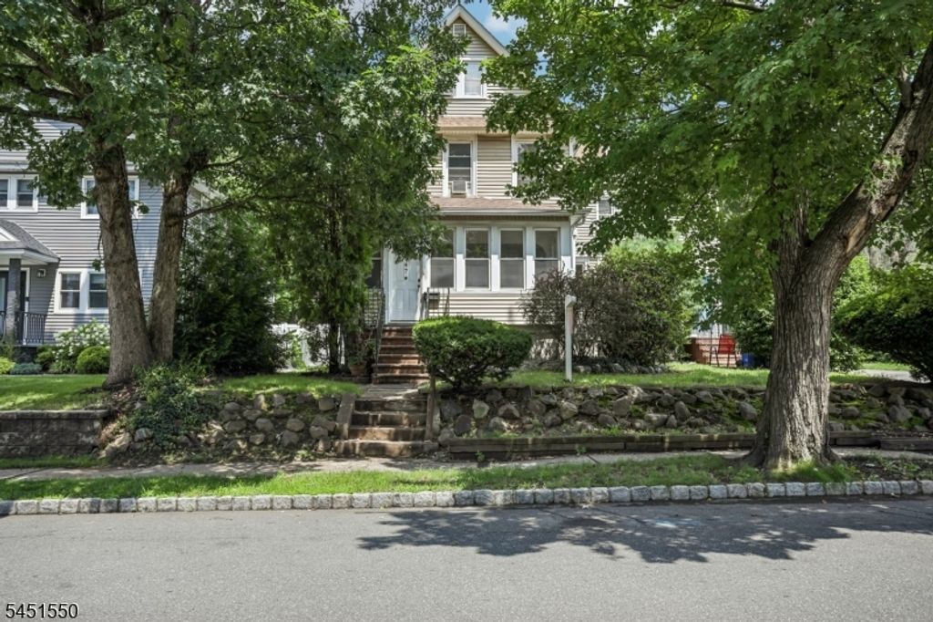 147 Phelps Ave 2, Englewood City, NJ 07631 — photo 2