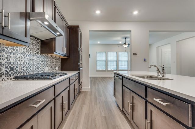 5411 Grand Avenue, Sachse, TX 75048