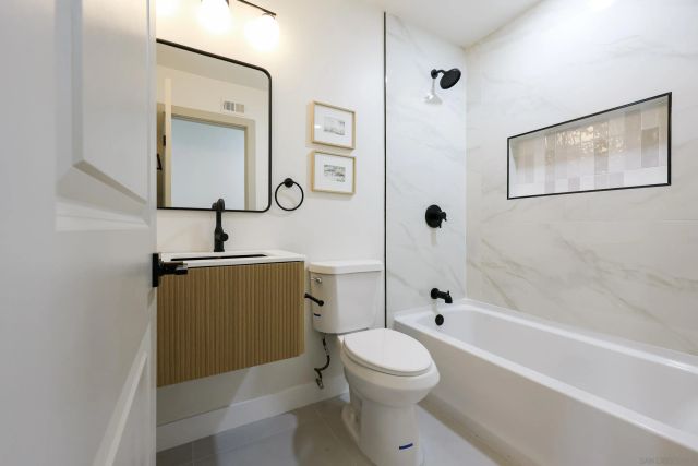 8436 Borealis, San Diego, CA 92126