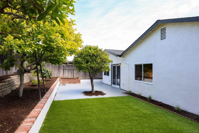 8436 Borealis, San Diego, CA 92126