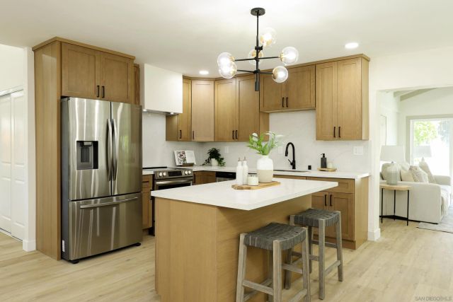 8436 Borealis, San Diego, CA 92126