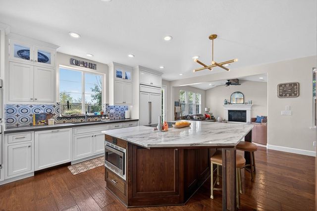 2196 Red Setter Rd, Rocklin, CA 95765