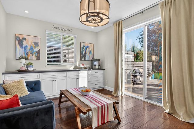 2196 Red Setter Rd, Rocklin, CA 95765