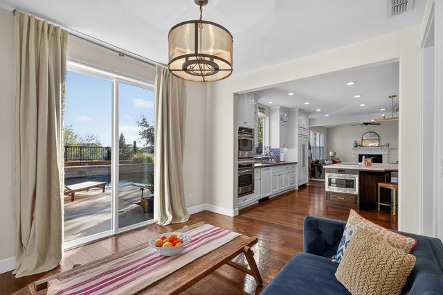 2196 Red Setter Rd, Rocklin, CA 95765