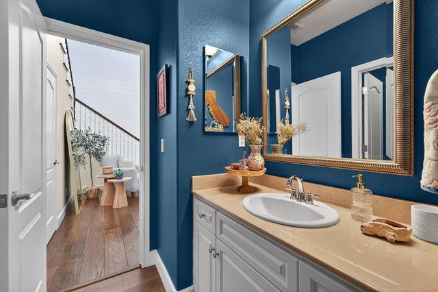 2196 Red Setter Rd, Rocklin, CA 95765