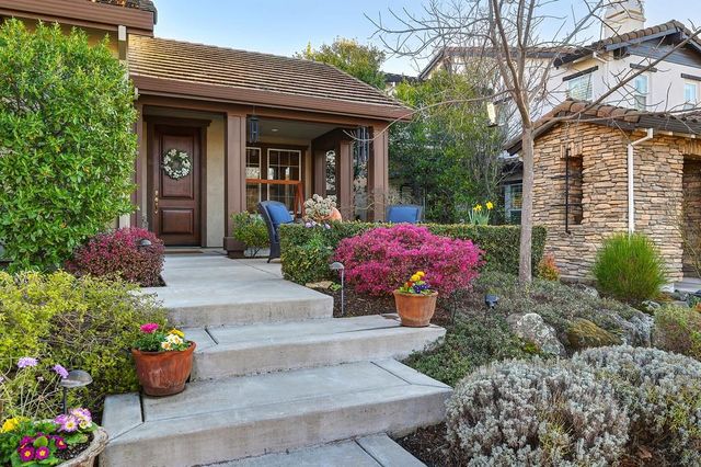 2196 Red Setter Rd, Rocklin, CA 95765