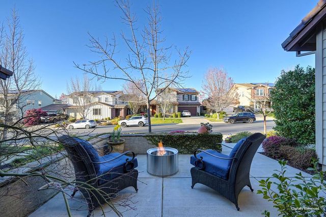 2196 Red Setter Rd, Rocklin, CA 95765