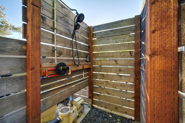 2196 Red Setter Rd, Rocklin, CA 95765