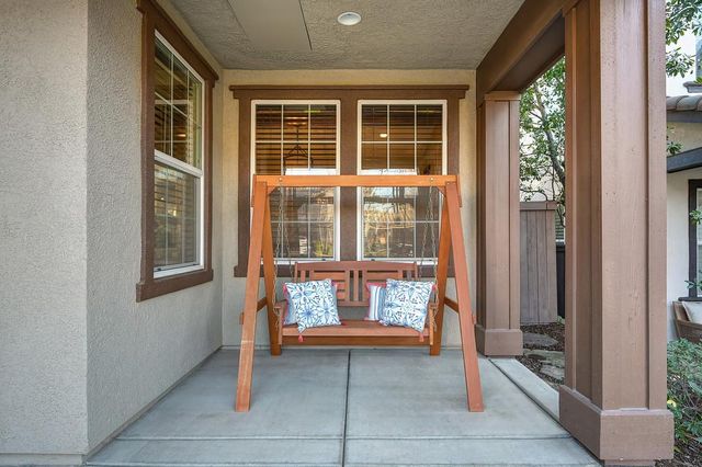 2196 Red Setter Rd, Rocklin, CA 95765