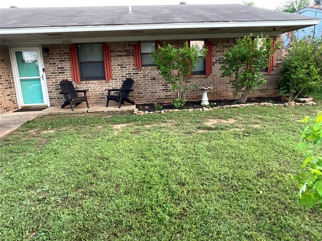 1218 Rolling Stone Drive, Tecumseh, OK 74873