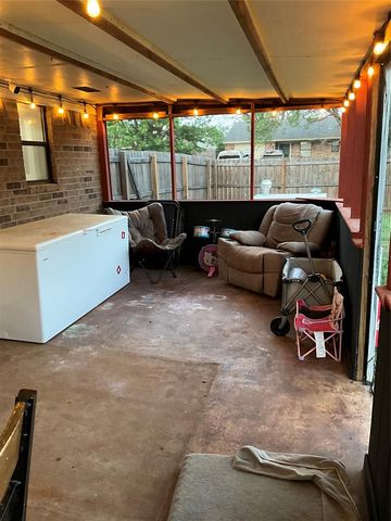 1218 Rolling Stone Drive, Tecumseh, OK 74873