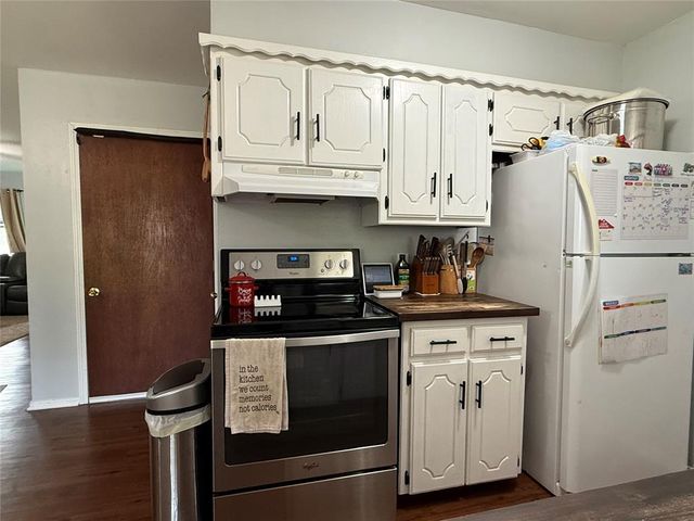 1218 Rolling Stone Drive, Tecumseh, OK 74873