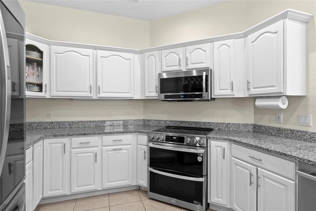 16727 ROYAL PALM DRIVE, Groveland, FL 34736