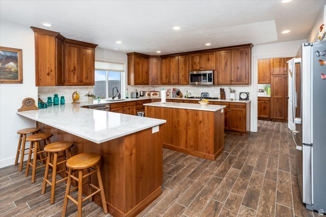 1510 S MAHOGANY DR, Garden City, UT 84028