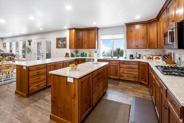 1510 S MAHOGANY DR, Garden City, UT 84028