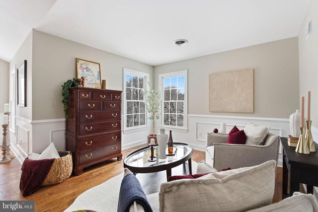 2001 KILT DR, Finksburg, MD 21048