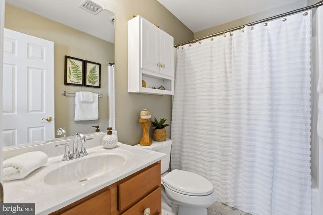 2001 KILT DR, Finksburg, MD 21048