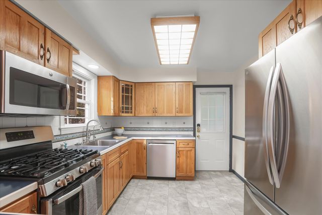 326 EDGEWATER RD, Pasadena, MD 21122