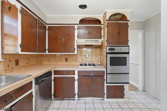 608 W 8Th St, Plainfield City, NJ 07060