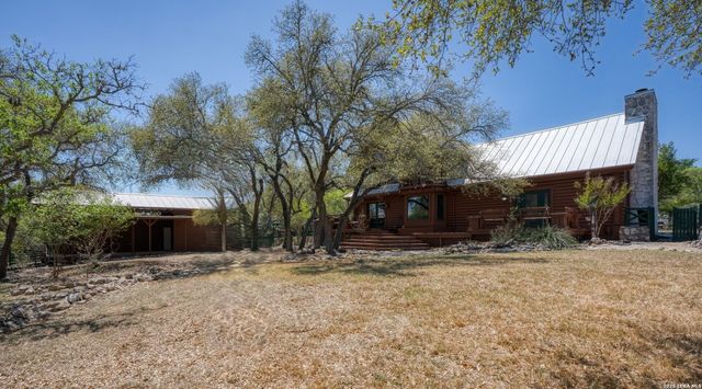 513 River View Dr., Bandera, TX 78003