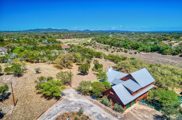 513 River View Dr., Bandera, TX 78003