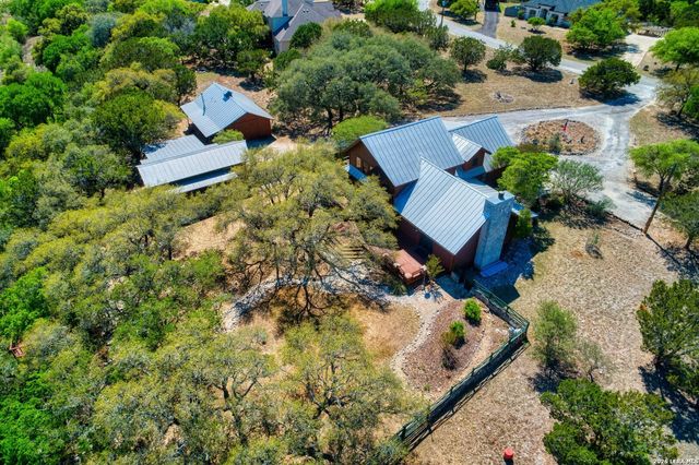 513 River View Dr., Bandera, TX 78003