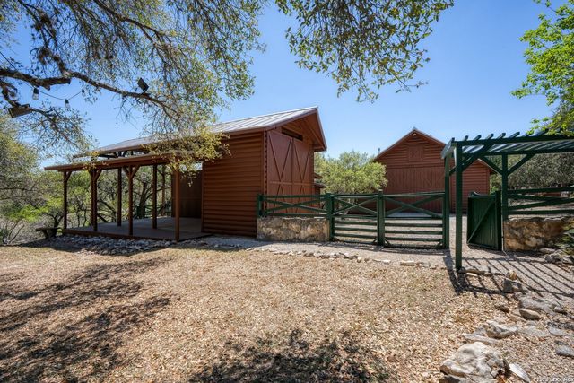 513 River View Dr., Bandera, TX 78003